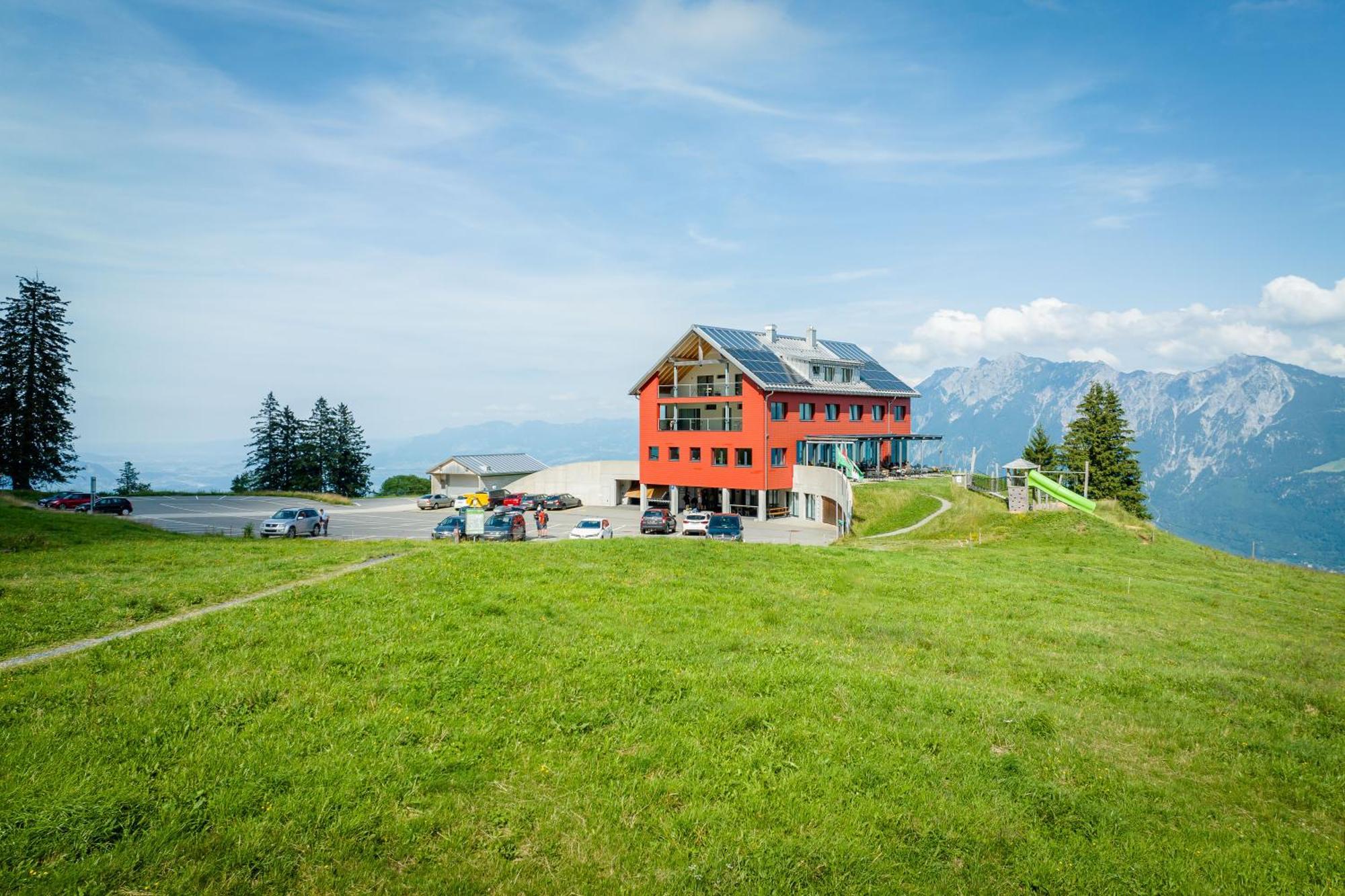 Hotel Restaurant Berghaus Malbun Buchserberg Букс Экстерьер фото